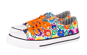 White Lowicz sneakers